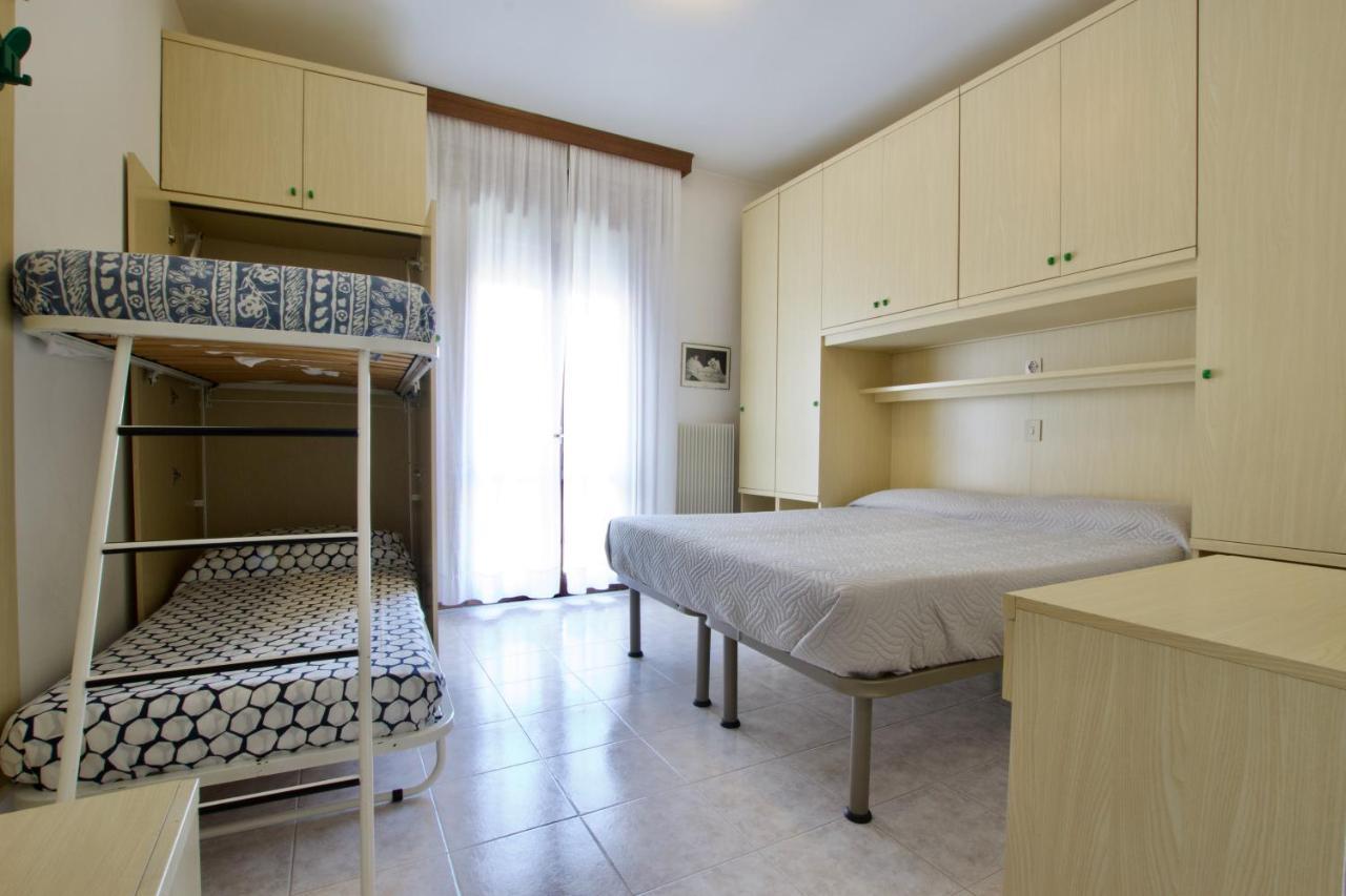 Residence Madrid Lido di Jesolo Exterior foto